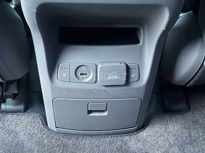 Kia Carnival-13