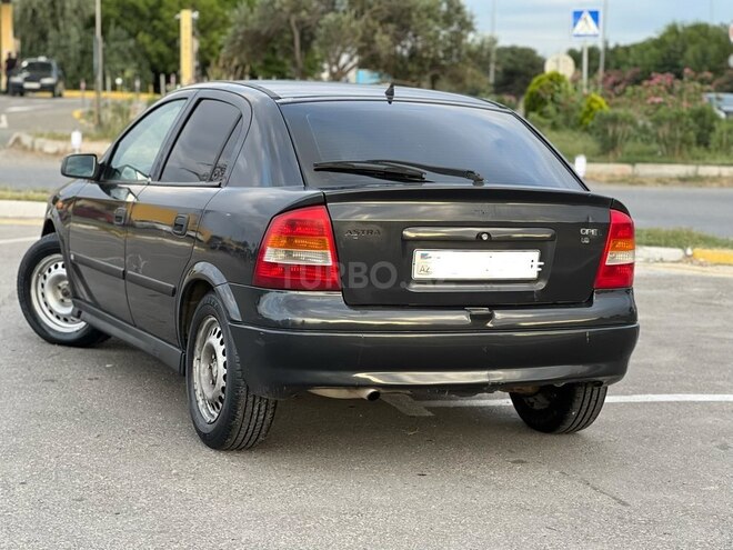 Opel Astra-2