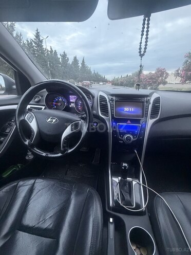 Hyundai i30-6