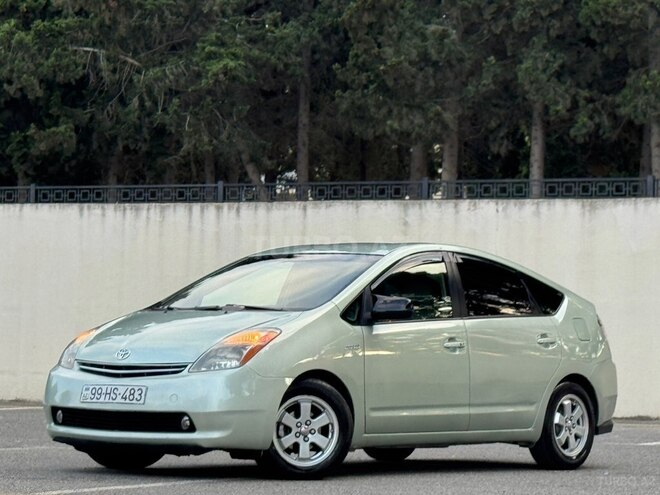 Toyota Prius-4
