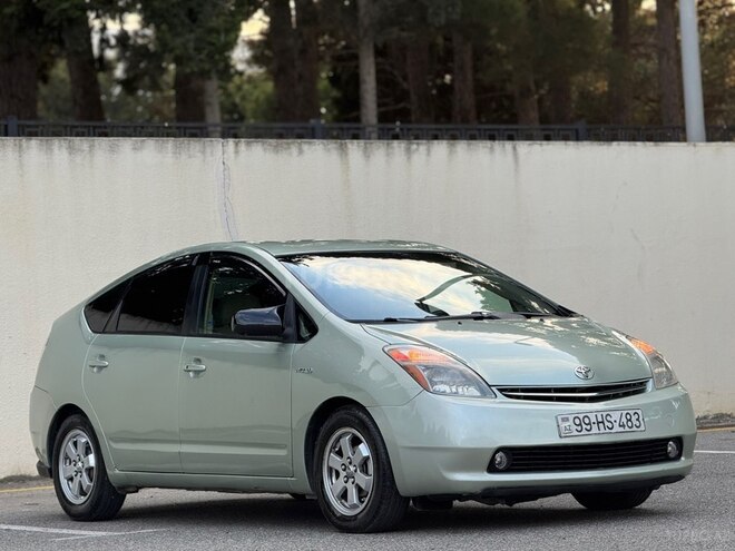 Toyota Prius-8