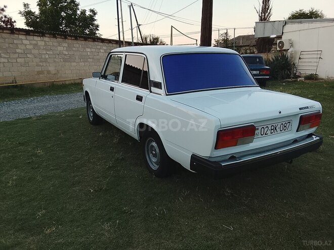 LADA (VAZ) 2107-4