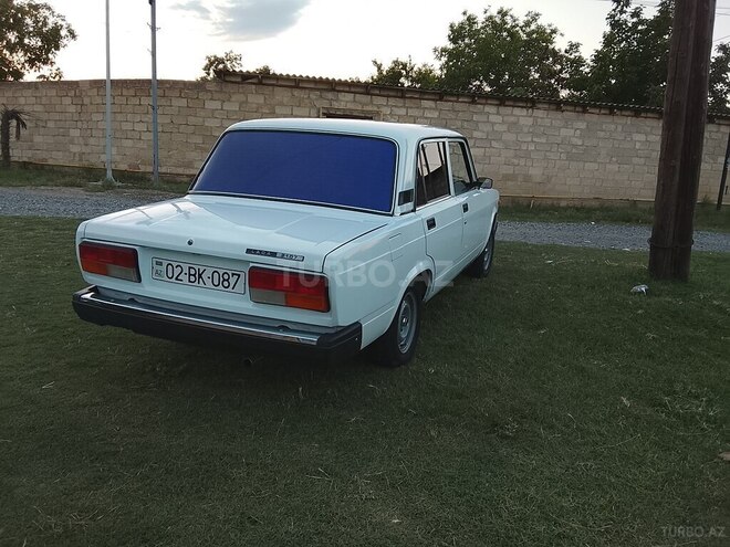 LADA (VAZ) 2107-5
