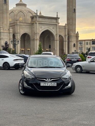 Hyundai Elantra-1