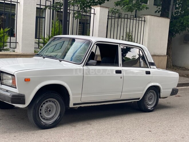 LADA (VAZ) 2107-11