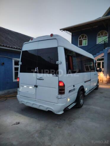 Mercedes Sprinter 413-4