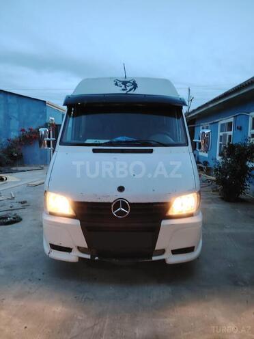 Mercedes Sprinter 413-1