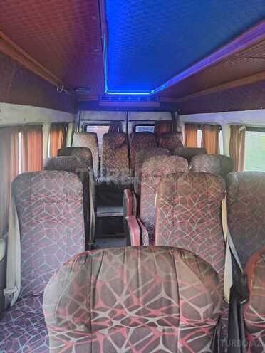 Mercedes Sprinter 413-12