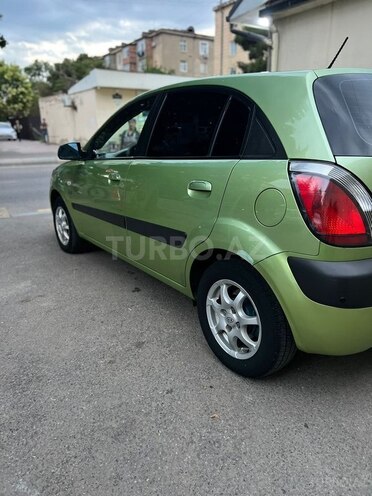 Kia Rio-10