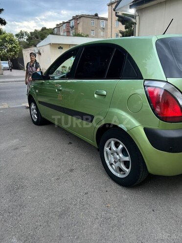 Kia Rio-6