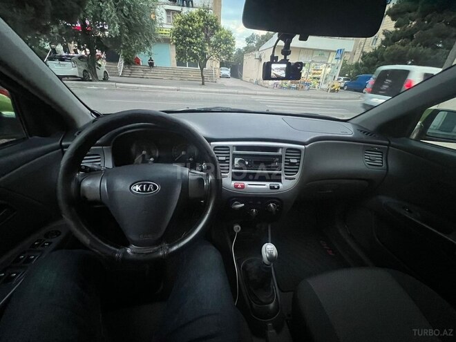 Kia Rio-15