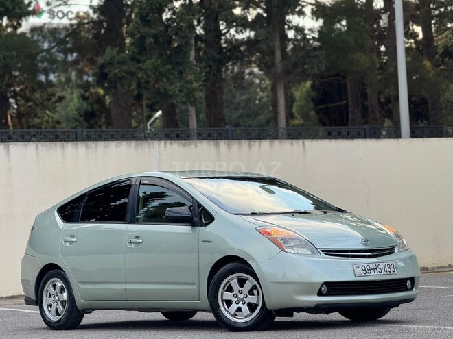 Toyota Prius-3