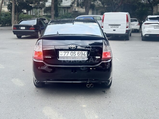 Toyota Prius-5