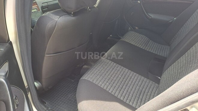 Mercedes C 240-13