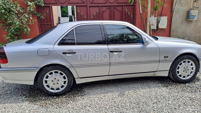Mercedes C 240-2