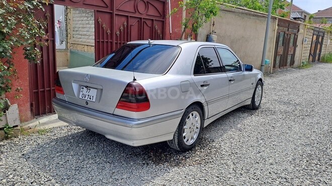 Mercedes C 240-3