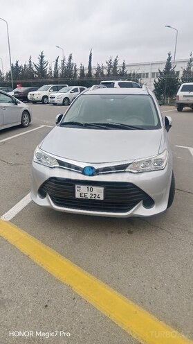 Toyota Corolla Fielder-1