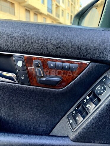 Mercedes C 300 4MATIC-13