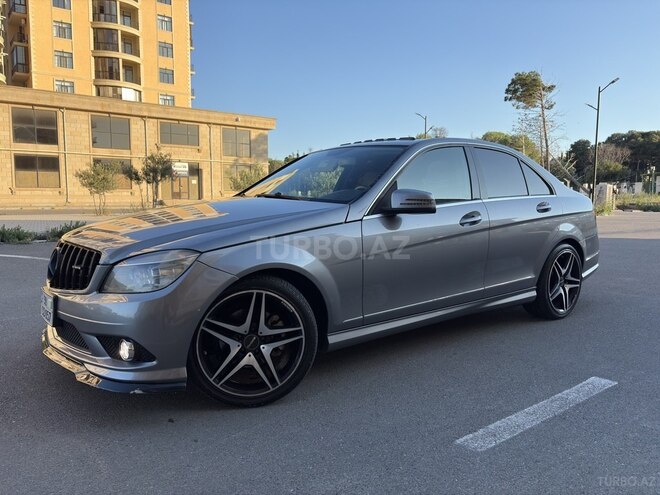 Mercedes C 300 4MATIC-10