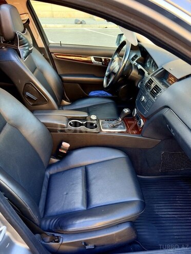 Mercedes C 300 4MATIC-19