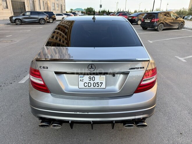 Mercedes C 300 4MATIC-6