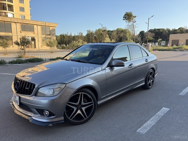 Mercedes C 300 4MATIC-9
