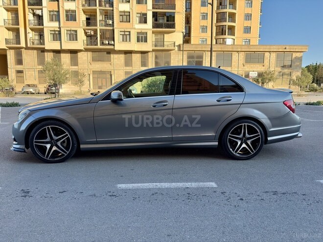 Mercedes C 300 4MATIC-4