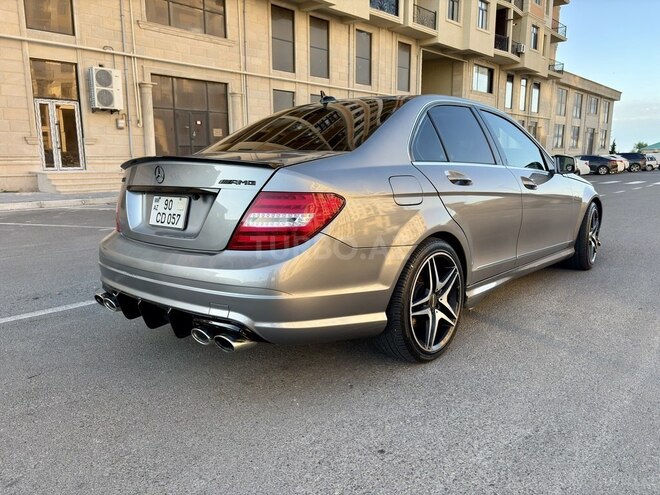 Mercedes C 300 4MATIC-7