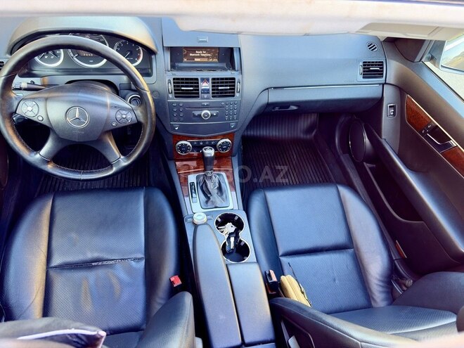 Mercedes C 300 4MATIC-17