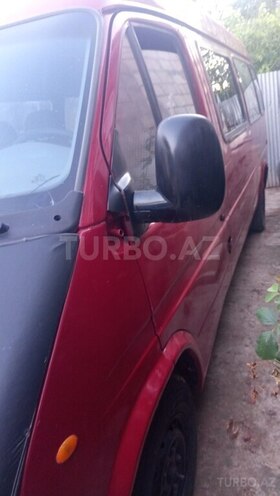 Ford Transit-7