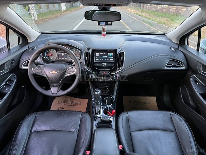Chevrolet Cruze-8