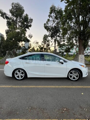 Chevrolet Cruze-15