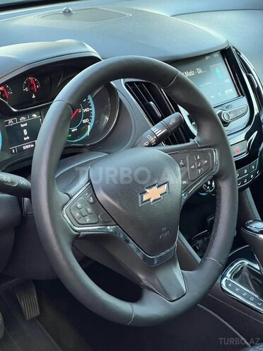 Chevrolet Cruze-11