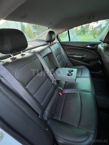 Chevrolet Cruze-13