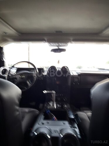 Hummer H2-8