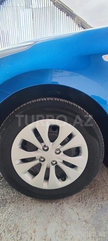 Kia Rio-7