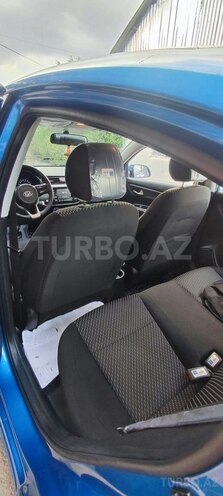 Kia Rio-6