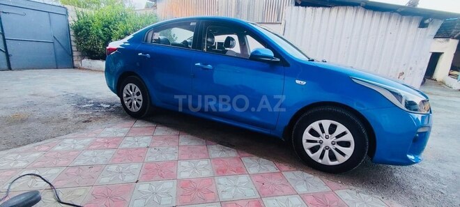 Kia Rio-13