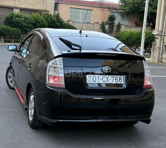 Toyota Prius-7