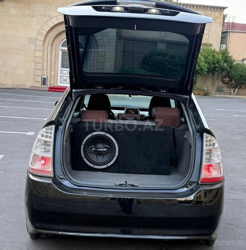 Toyota Prius-10