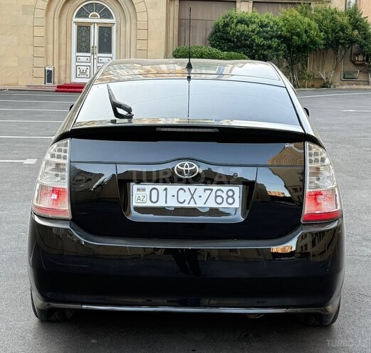 Toyota Prius-9
