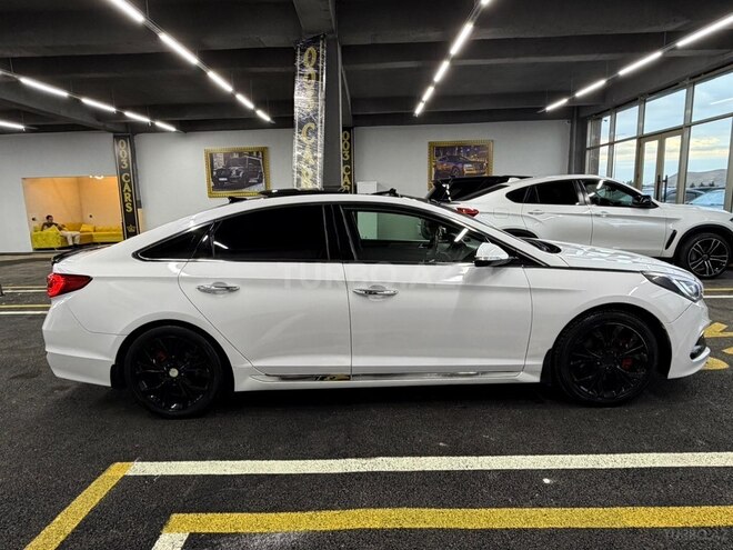 Hyundai Sonata-4
