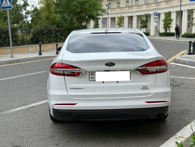 Ford Fusion (North America)-2