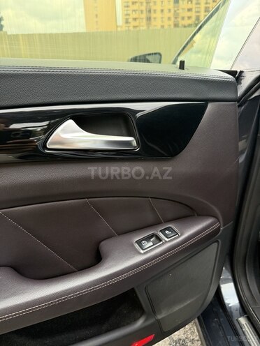 Mercedes CLS 350-12