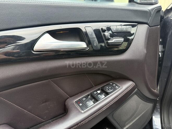 Mercedes CLS 350-14