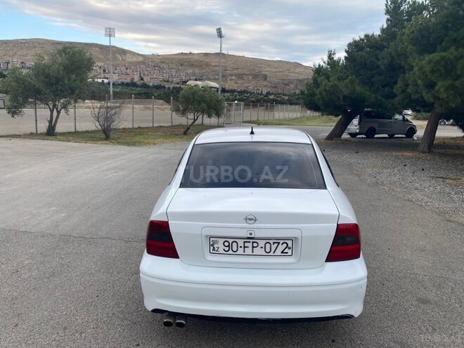 Opel Vectra-6