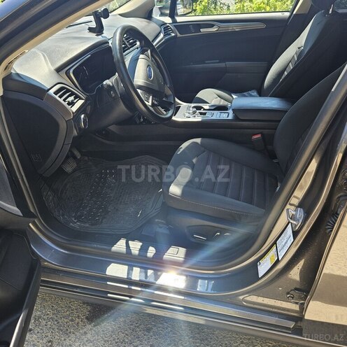 Ford Fusion (North America)-6