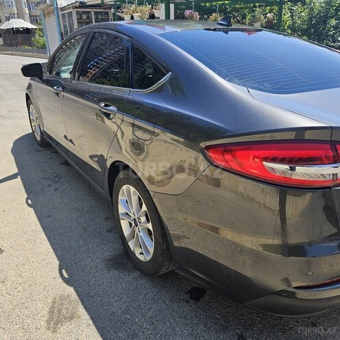 Ford Fusion (North America)-10