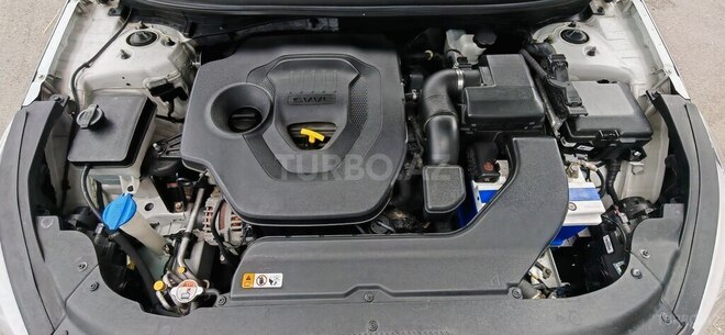 Hyundai Sonata-17