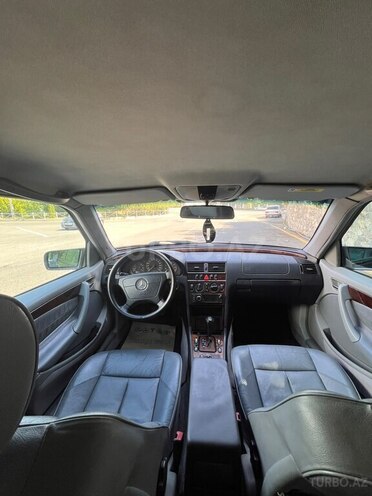 Mercedes C 200-3